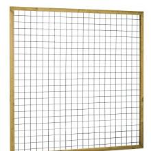 W08325 Eco gaastrellis met maas 7,5 x 7,5 cm, in grenen raamwerk 4,5 x 4,5 cm, 180 x 180 cm, groen g