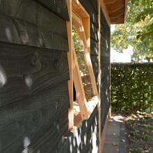 1008354 Douglas stelkozijn universeel t.b.v. raam, onbehandeld.