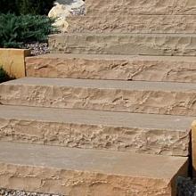 Natuursteen traptrede massief Kandla multicolor gekloofd 100x35x15cm MAANDPRIJS